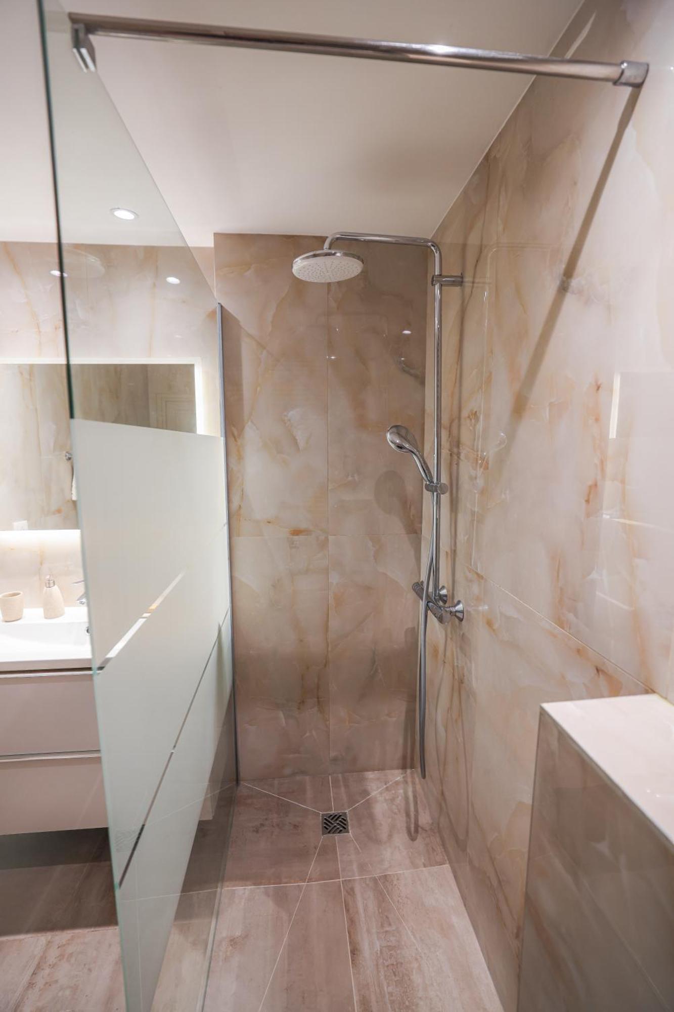 Appartement Azurappart Brilliant 2room, Massena